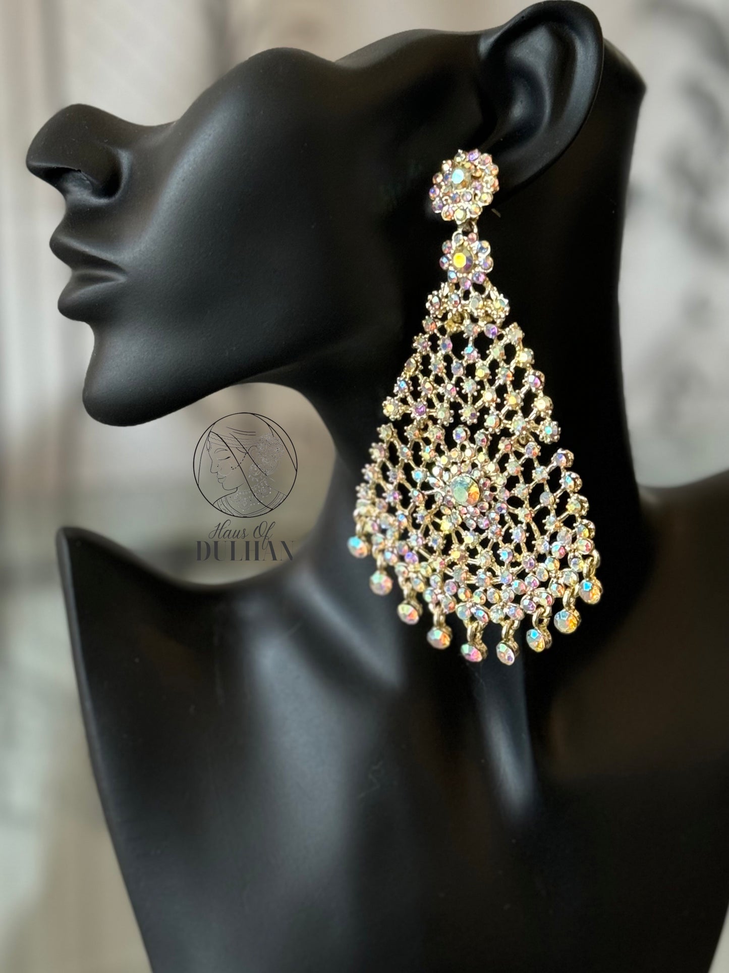 Nidah Iridescent Earrings