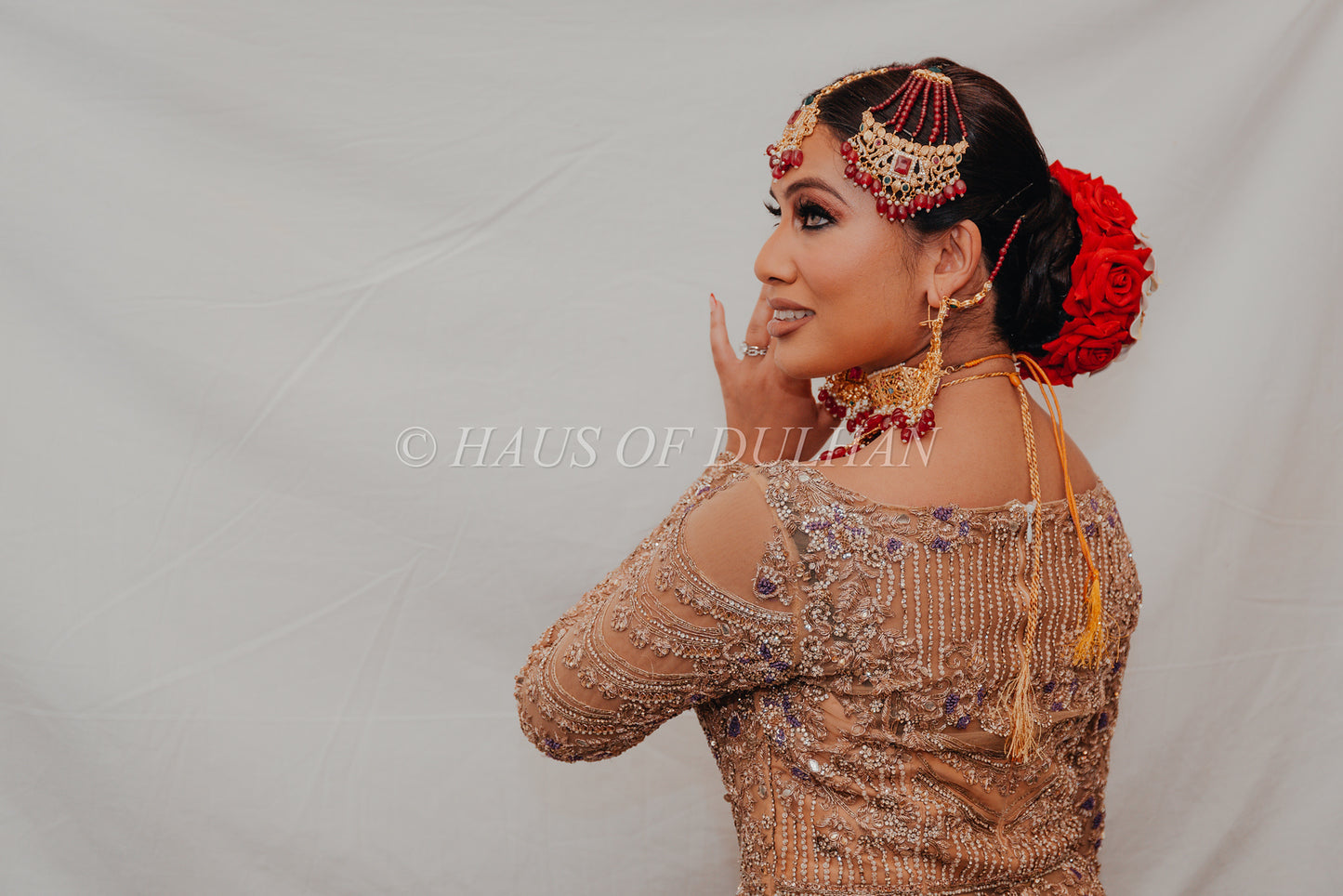 Sanna- Rose & Lily Bun