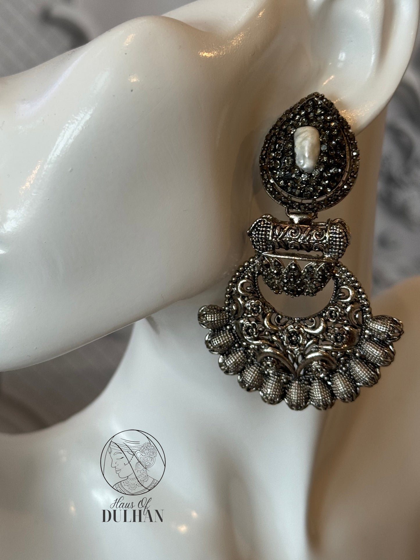 Kiran- Statement Crush Earrings