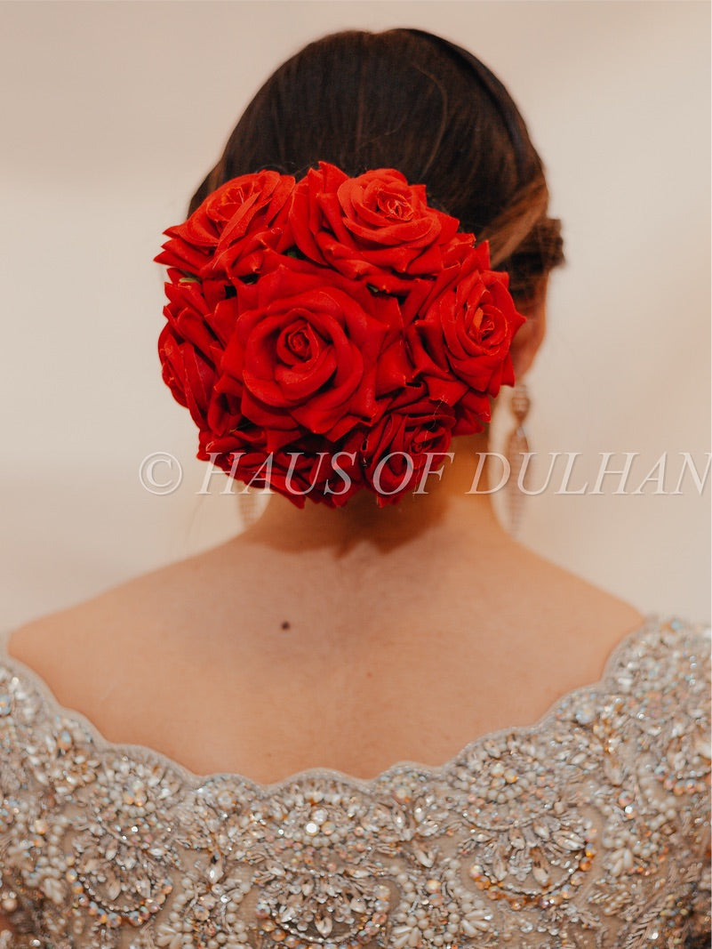 Bridal bun hairstyle with rose petals || Rose petal hair decoration ||  Bridal hairstyle - YouTube